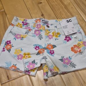 SO White and Orange Jean Shorts Vibrant Floral Design